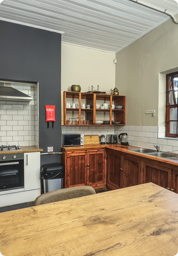 Shared living space at a Rent-A-Room home in Observatory